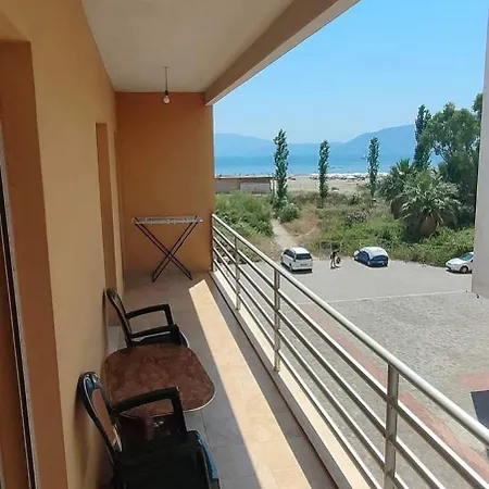 아파트 Appartamento-vacanza,6 Posti Letto,vista Mare Vlorë